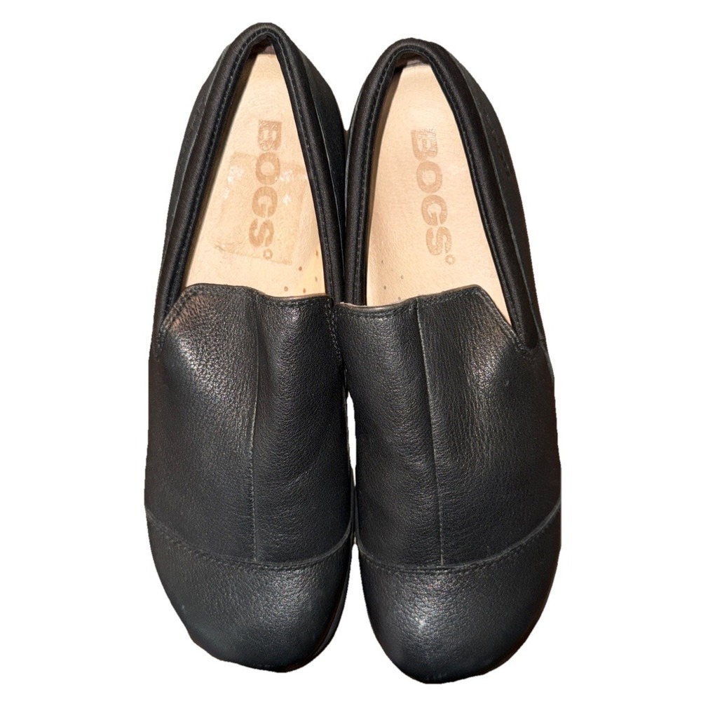 Women's BOGS Waterproof Alexandria Slip Pebbled Leather Loafers in Size 8.5